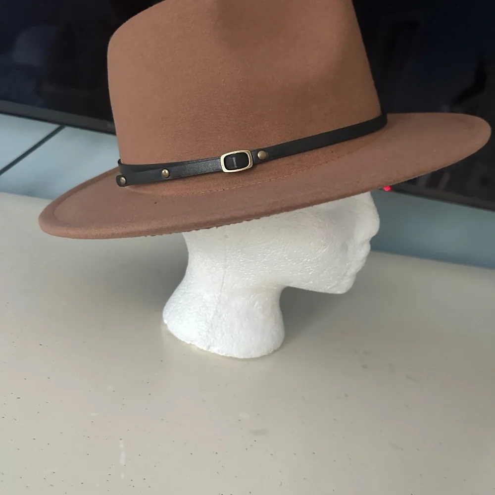 Women’s hat - Picture 5 of 10